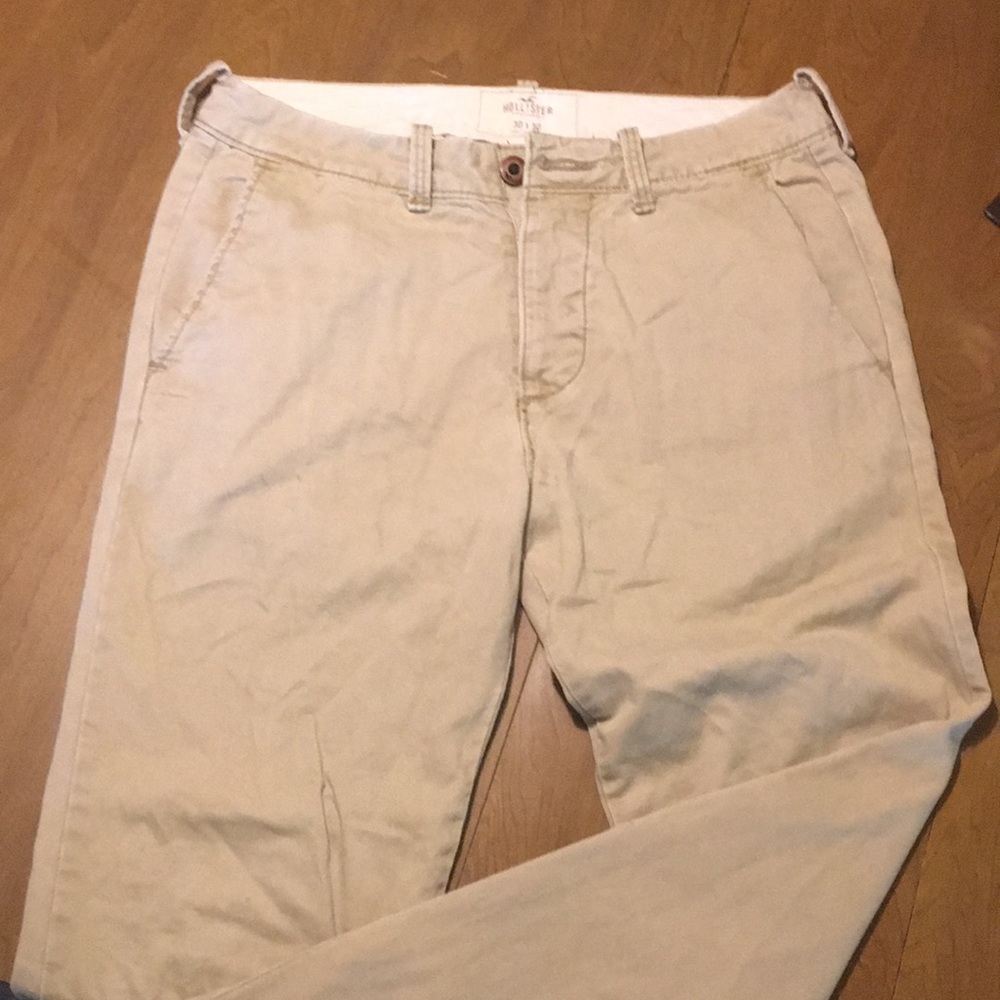 Hollister khakis